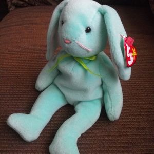 Hippity 🐰 Beanie Baby Collection